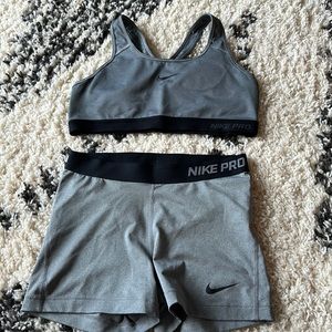 Nike Pro sports bra/spandex bundle